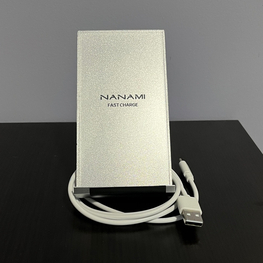 Wireless Charger Stand for Cell Phone Handy Charging Device Display Apple iPhone